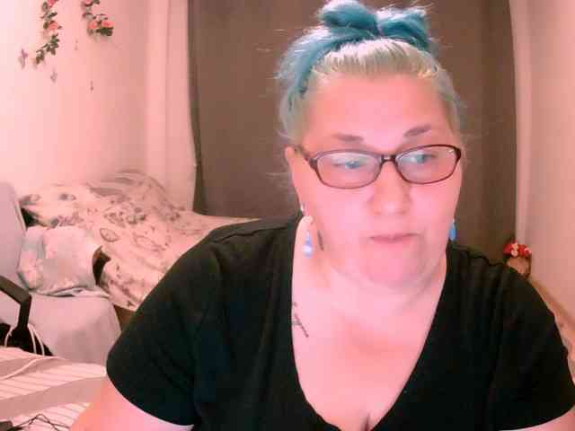 SweetBoobsM webcam