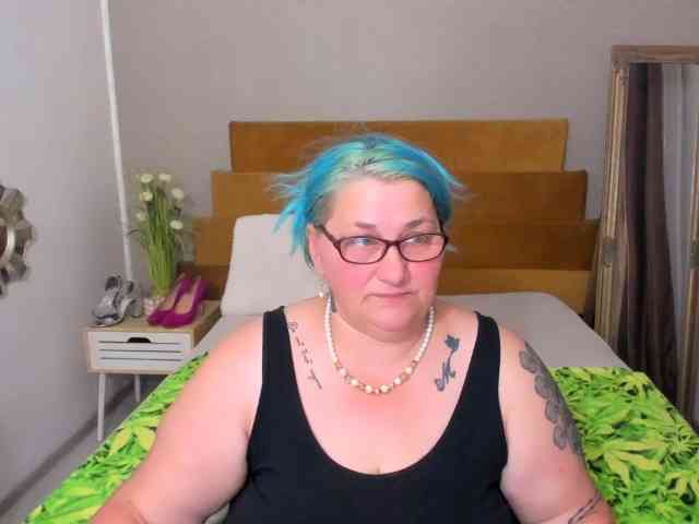 SweetBoobsM