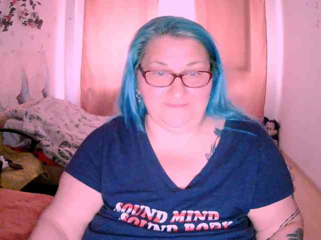 SweetBoobsM webcam