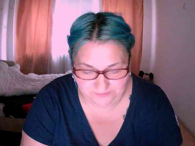 SweetBoobsM webcam