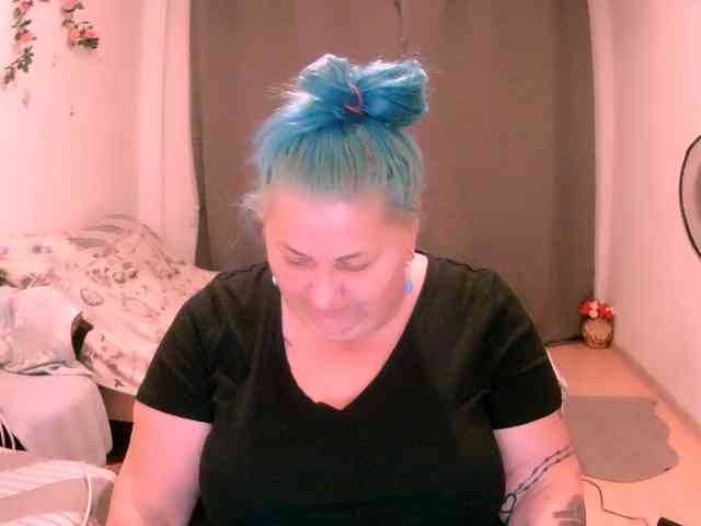 SweetBoobsM webcam