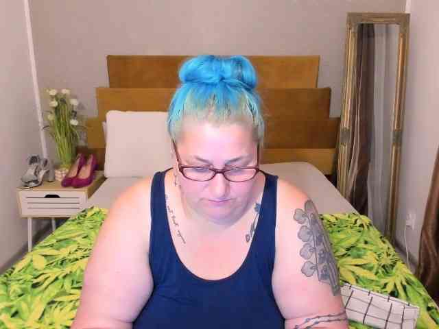 BlondyBigBoobs BlondyBigBoobs