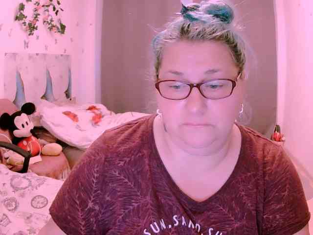 SweetBoobsM webcam