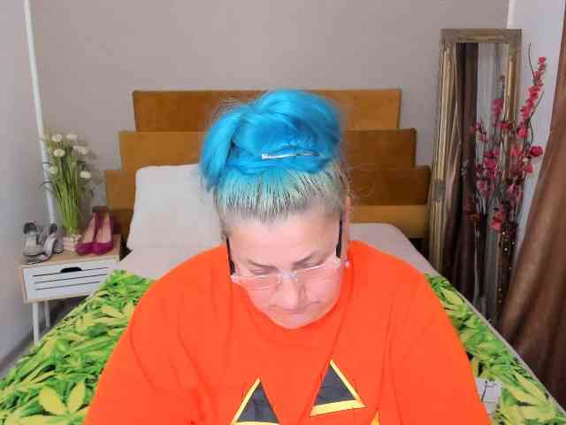 SweetBoobsM webcam