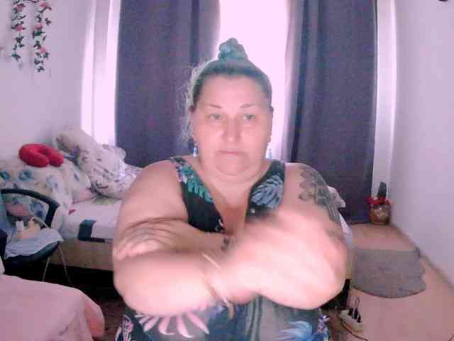 SweetBoobsM webcam