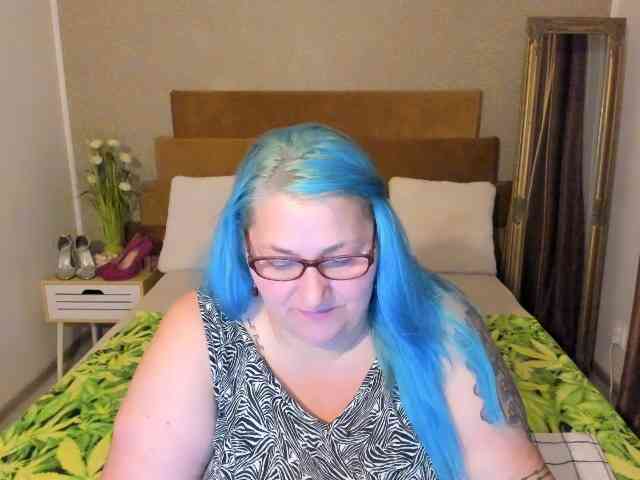 SweetBoobsM webcam