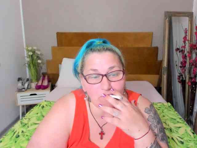 SweetBoobsM webcam