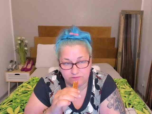SweetBoobsM