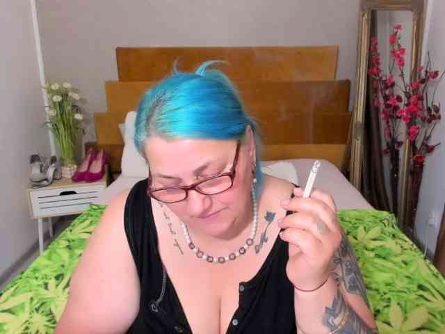 SweetBoobsM webcam