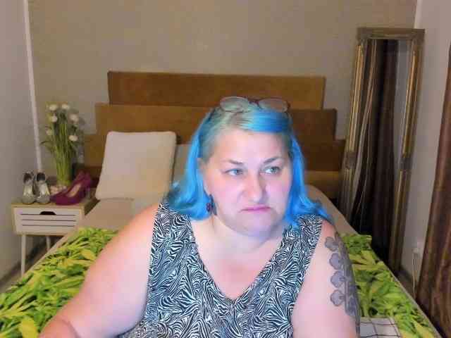 SweetBoobsM webcam