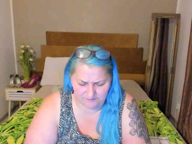 SweetBoobsM webcam