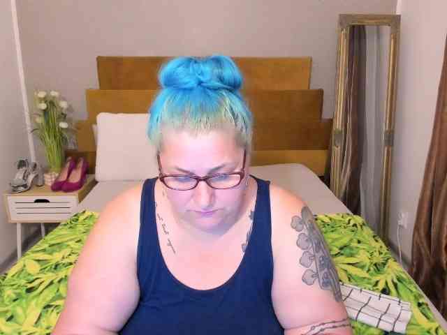 SweetBoobsM webcam