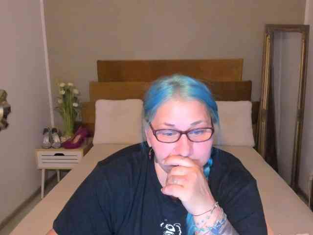 SweetBoobsM webcam