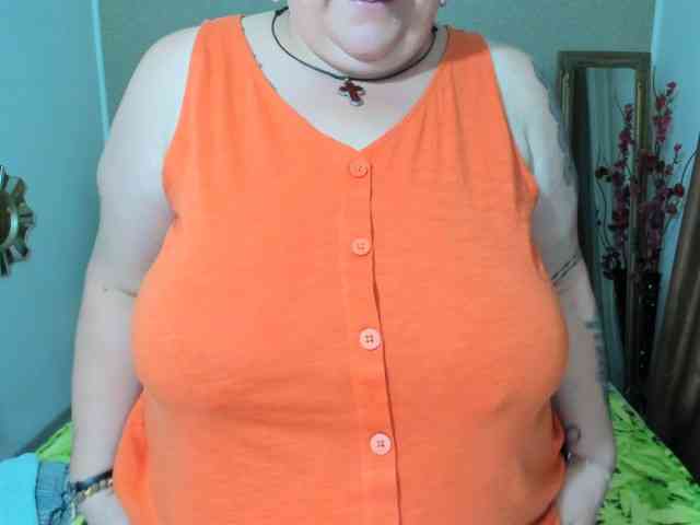 SweetBoobsM webcam