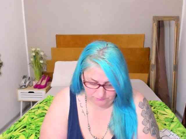 SweetBoobsM webcam