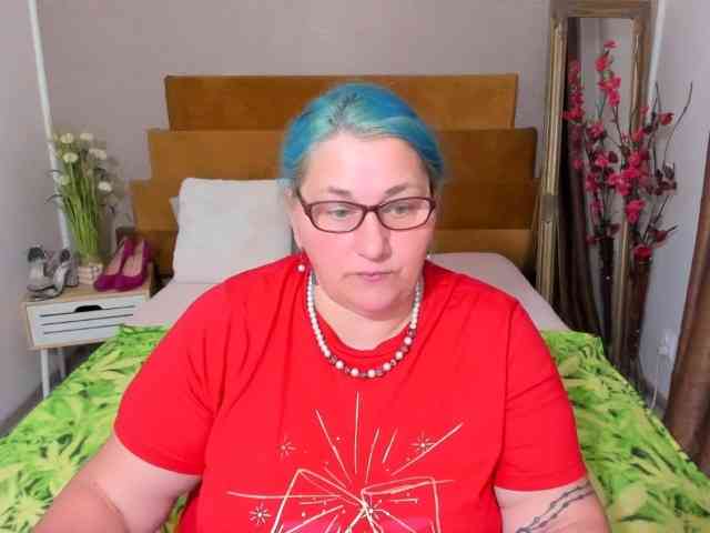 SweetBoobsM webcam