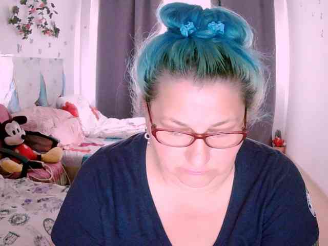 SweetBoobsM webcam