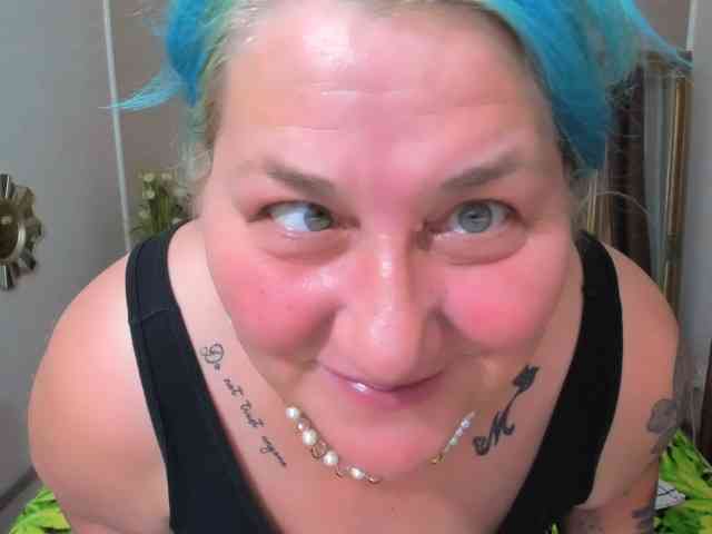 SweetBoobsM webcam