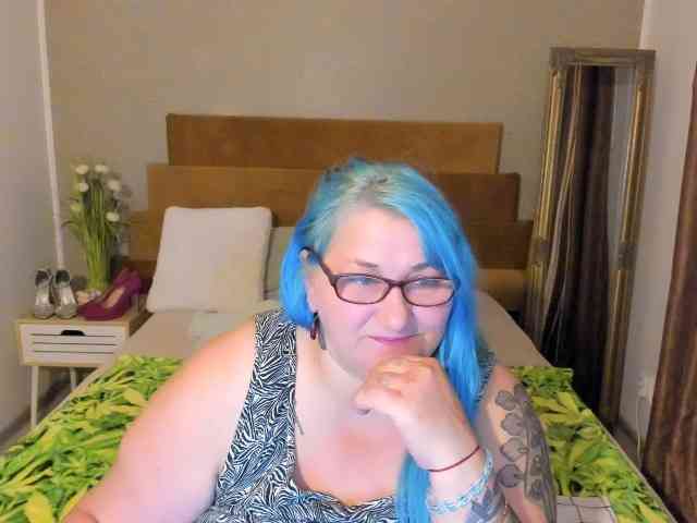 SweetBoobsM webcam
