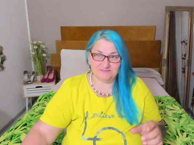 SweetBoobsM webcam