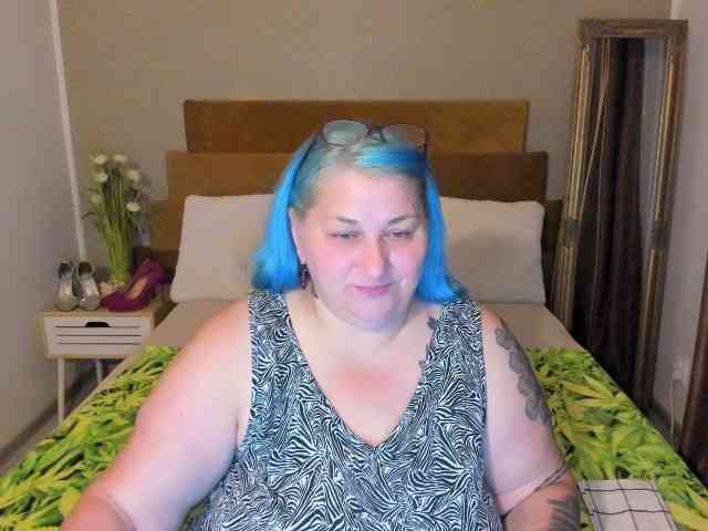 SweetBoobsM webcam