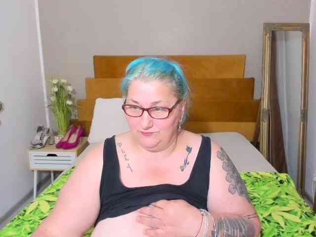 BlondyBigBoobs BlondyBigBoobs