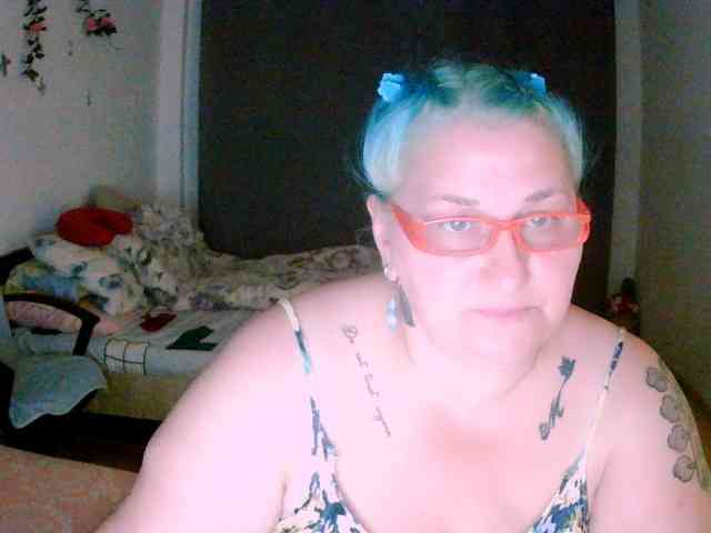 SweetBoobsM webcam