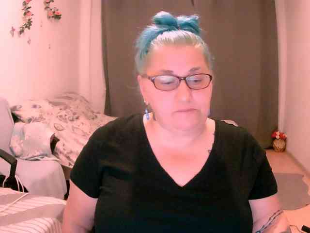 SweetBoobsM webcam