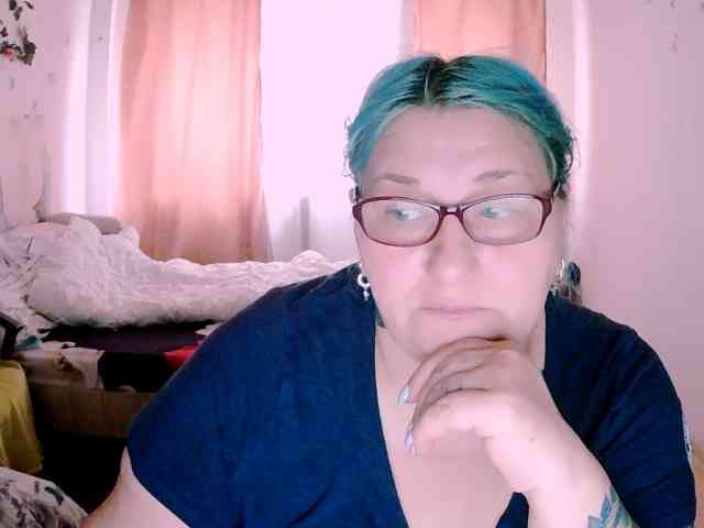 SweetBoobsM webcam