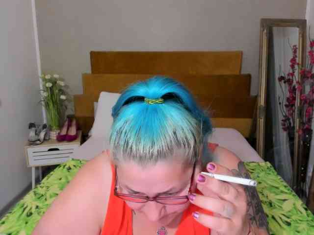 SweetBoobsM webcam
