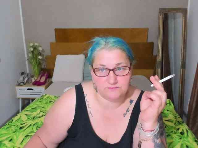 SweetBoobsM webcam