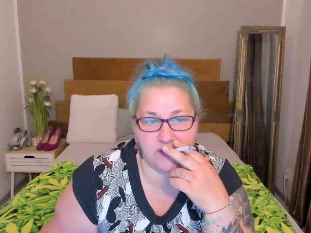 SweetBoobsM webcam
