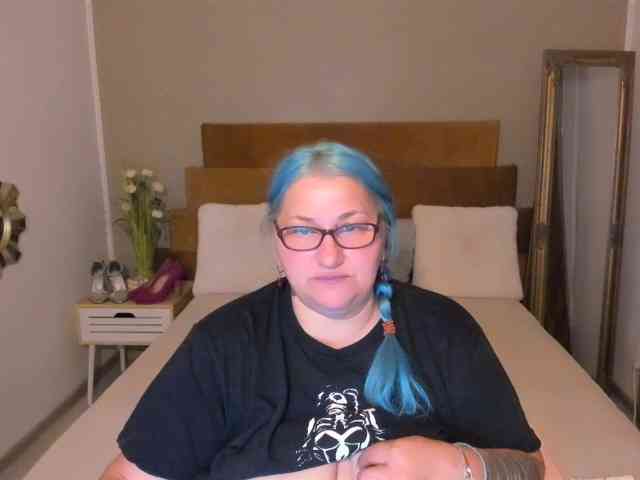 SweetBoobsM webcam