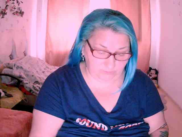 SweetBoobsM webcam