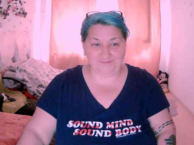 SweetBoobsM webcam