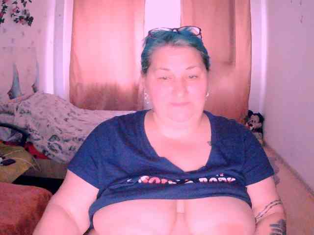SweetBoobsM webcam