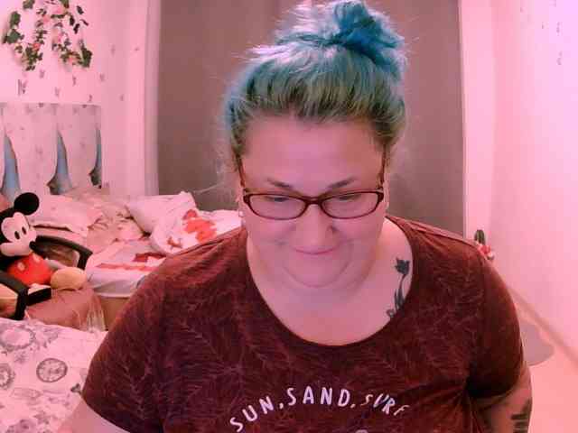 SweetBoobsM webcam