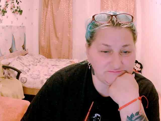 SweetBoobsM webcam