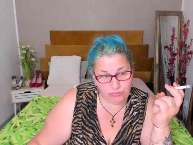 SweetBoobsM webcam