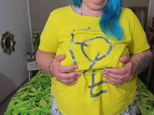 SweetBoobsM webcam