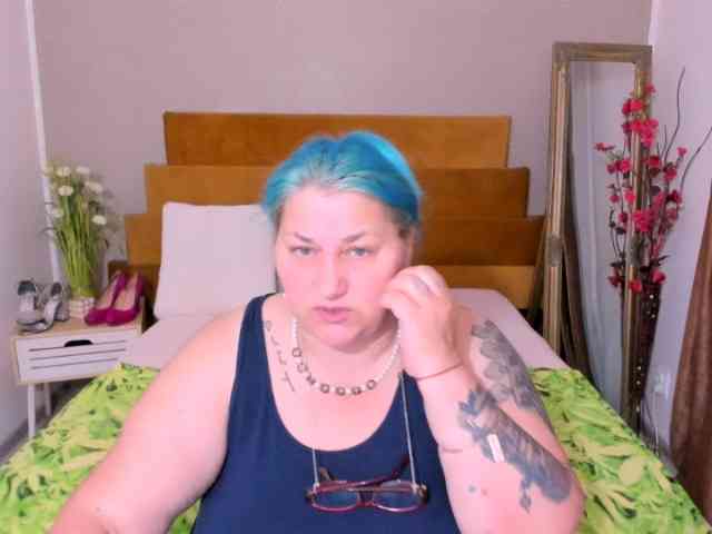 SweetBoobsM webcam