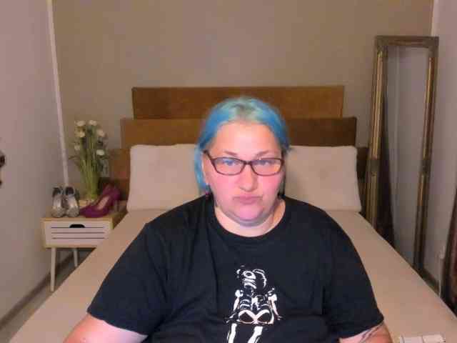 SweetBoobsM webcam