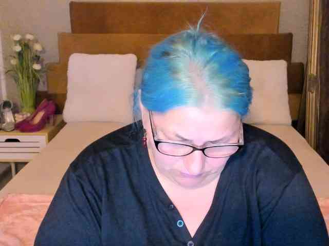 SweetBoobsM webcam