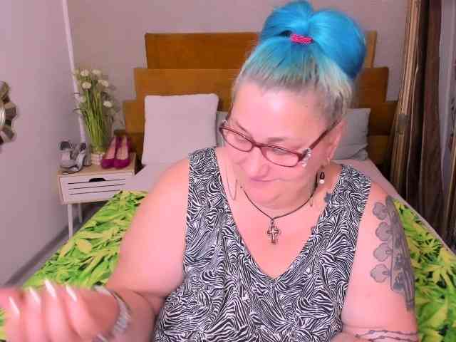 SweetBoobsM webcam