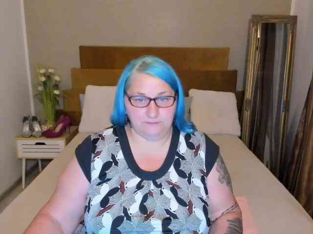 SweetBoobsM webcam