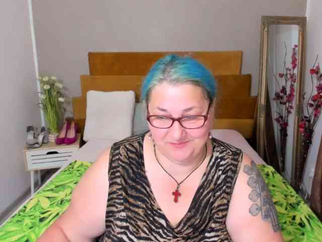 SweetBoobsM webcam
