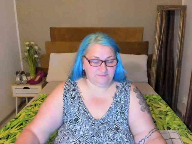SweetBoobsM webcam