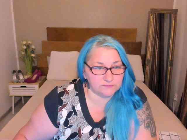 SweetBoobsM webcam