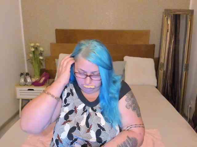 SweetBoobsM webcam