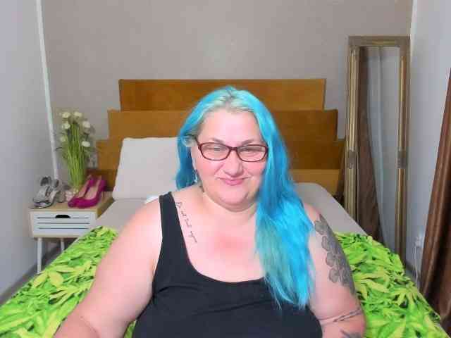 SweetBoobsM webcam